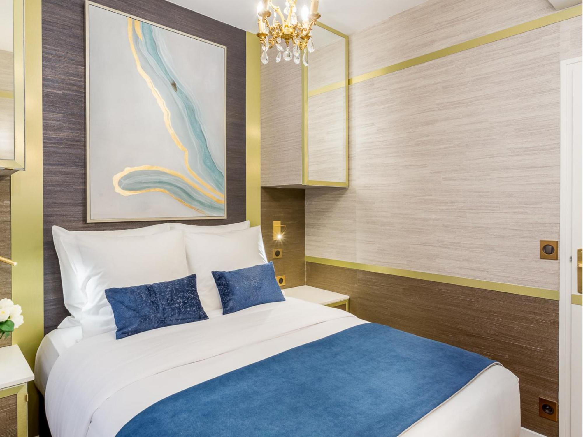 Merveil - Luxury - Tour Eiffel - Laos Parigi