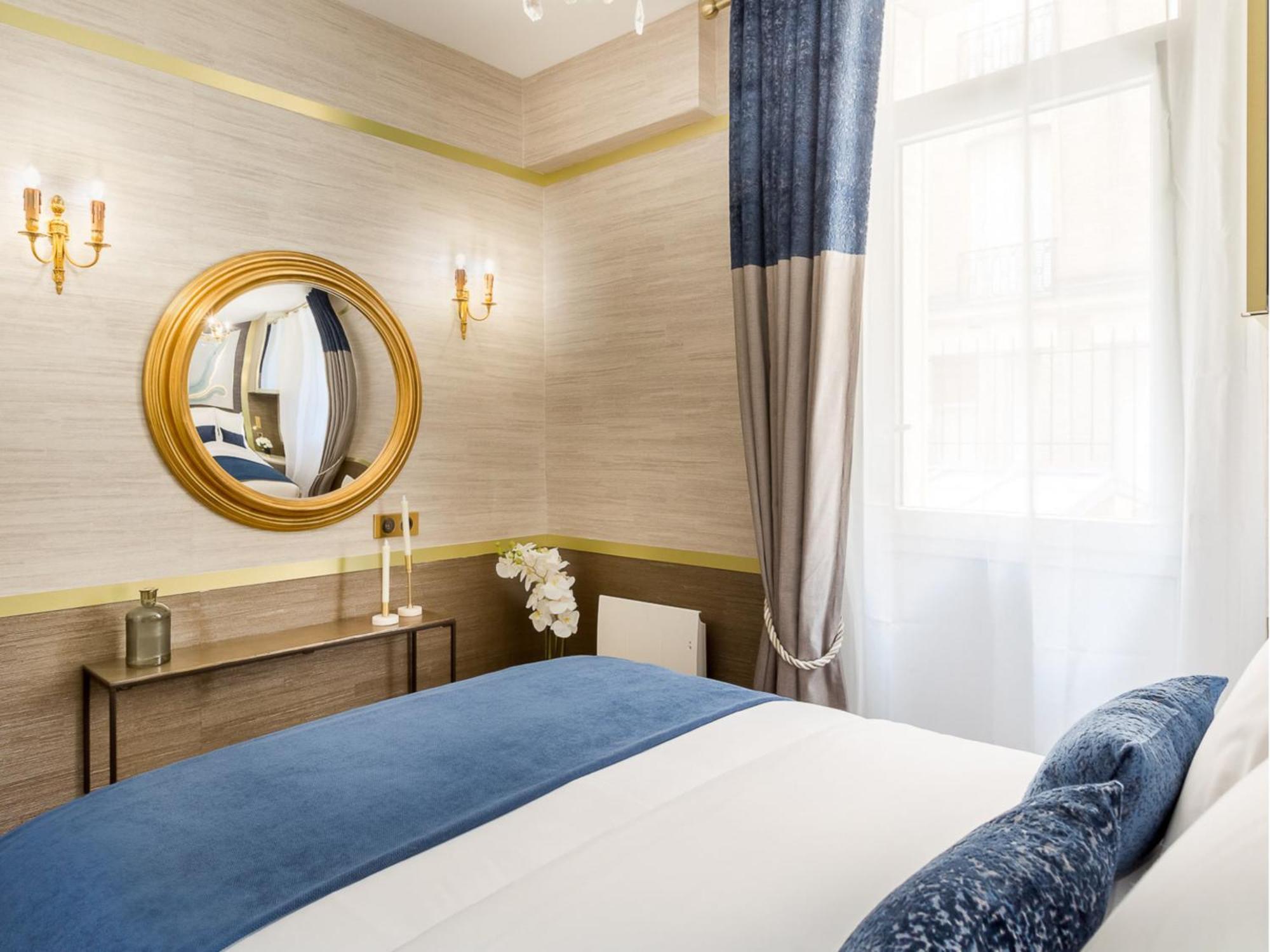 Merveil - Luxury - Tour Eiffel - Laos Parigi